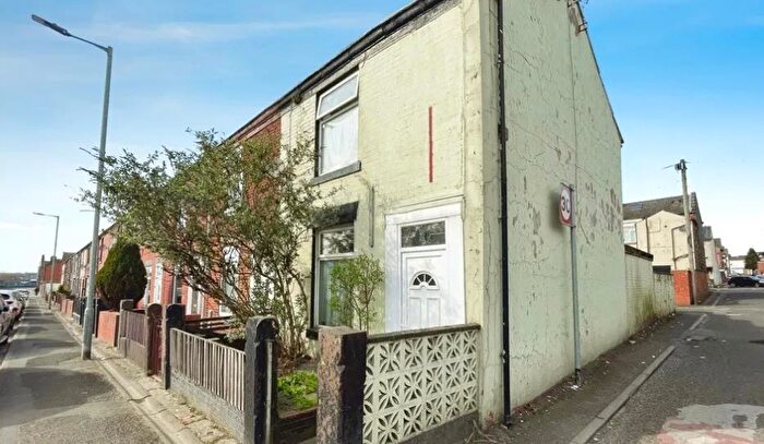 2 Bedroom End Of Terrace House For Sale In Birch Street, Bury, BL9