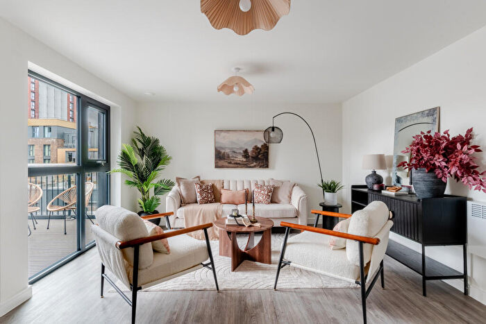 2 Bedroom Flat For Sale In The Milliners, Redcliffe, Bristol, BS1