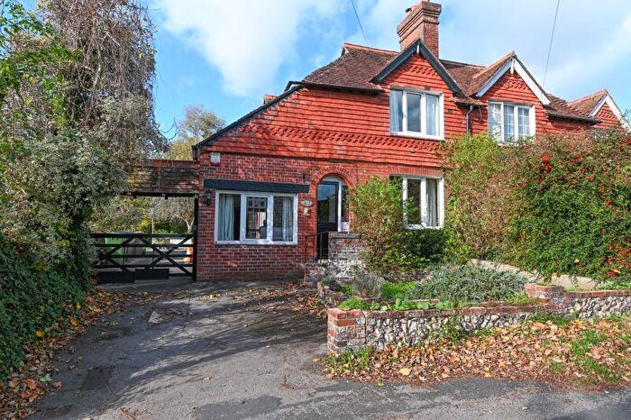 4 Bedroom Semi-Detached House For Sale In Catherington Lane, Catherington, PO8