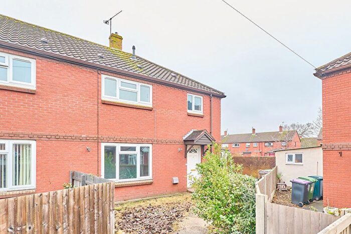 Semi Detached House For Sale In Stanton Green, Sundorne, Shrewsbury, Shropshire, SY1