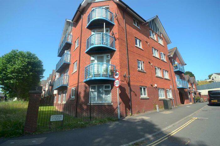 2 Bedroom Flat To Rent In Powhay Mills, Tudor Street, Exeter, EX4