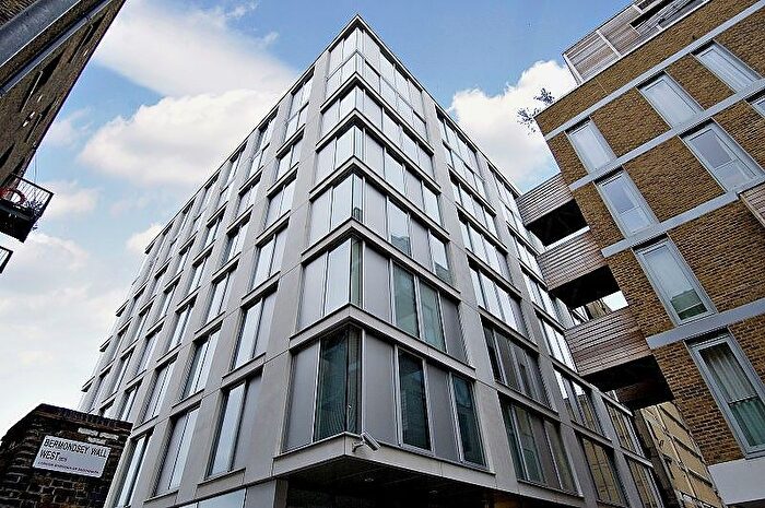 2 Bedroom Flat To Rent In Luna House, Bermondsey Wall West, London, -, SE16