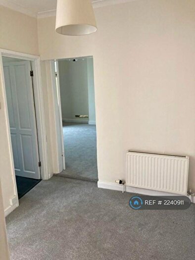 1 Bedroom Flat To Rent In Wellington Square, Cheltenham, GL50