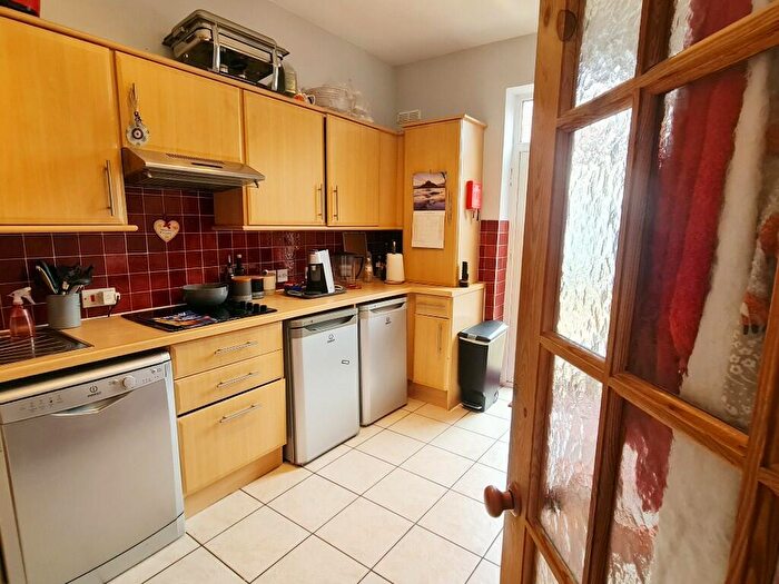 1 Bedroom Flat For Sale In Chatsworth Road, Charminster, Bournemouth, BH8