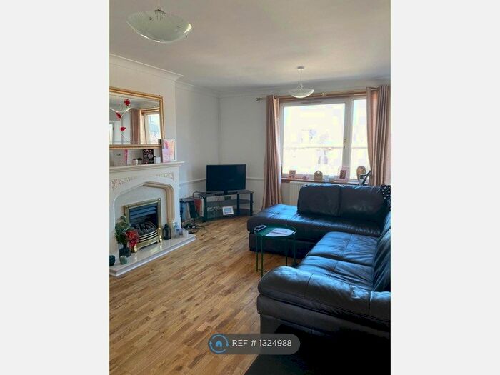 2 Bedroom Flat To Rent In Wilmot Road, Glasgow G13