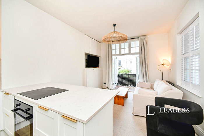2 Bedroom Apartment To Rent In Norfolk Square, BN1