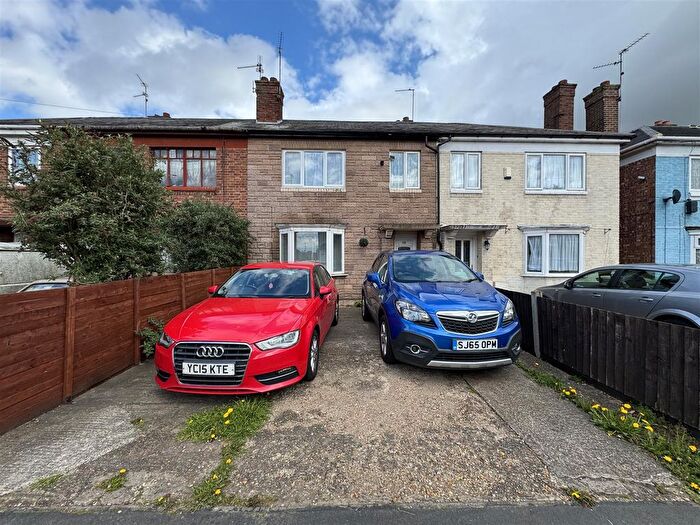 3 Bedroom Terraced House To Rent In Elmfield Road, Dogsthorpe, Peterborough, PE1