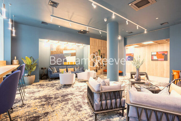 1 Bedroom Apartment To Rent In Tapestry Way, London, E1