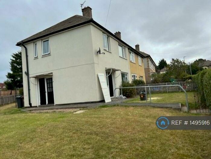 3 Bedroom Semi-Detached House To Rent In Kentmere Close, Leeds, LS14