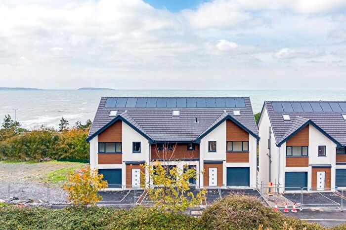 3 Bedroom Town House For Sale In Galwad Y Mor, Penmaenmawr, LL34