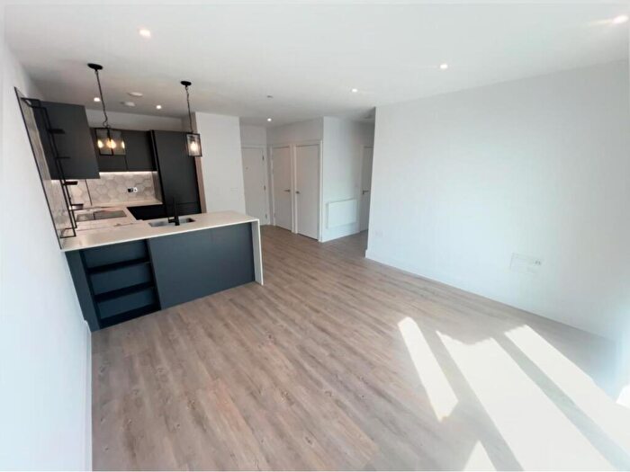 2 Bedroom Flat To Rent In Aquifer House, Exploration Way, Slough, SL1