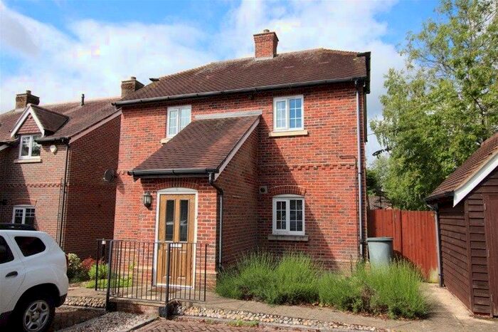 1 Bedroom Maisonette To Rent In Blackthorn Close, Baughurst, Tadley, RG26