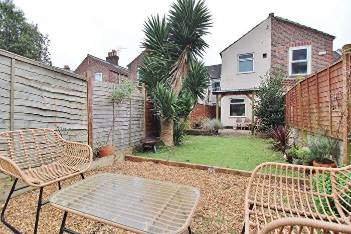 2 Bedroom Flat For Sale In Orchard Road, Southsea, PO4