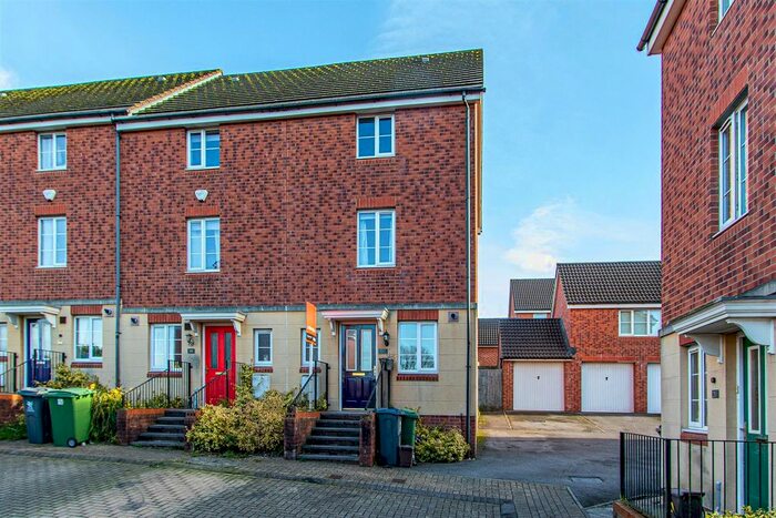 4 Bedroom End Of Terrace House To Rent In Brynheulog, Pentwyn, Cardiff CF23