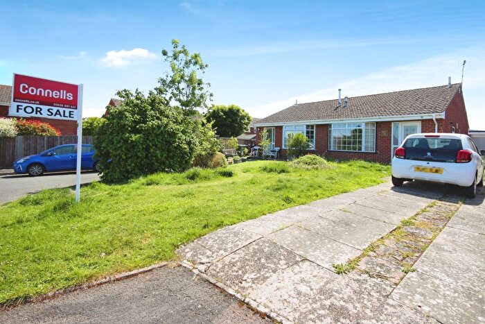 2 Bedroom Semi-Detached Bungalow For Sale In Ryefields, Bishops Tachbrook, Leamington Spa, CV33