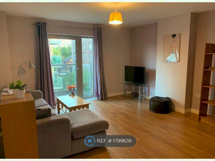 1 Bedroom Flat To Rent In Ashview Apartments, London, N4