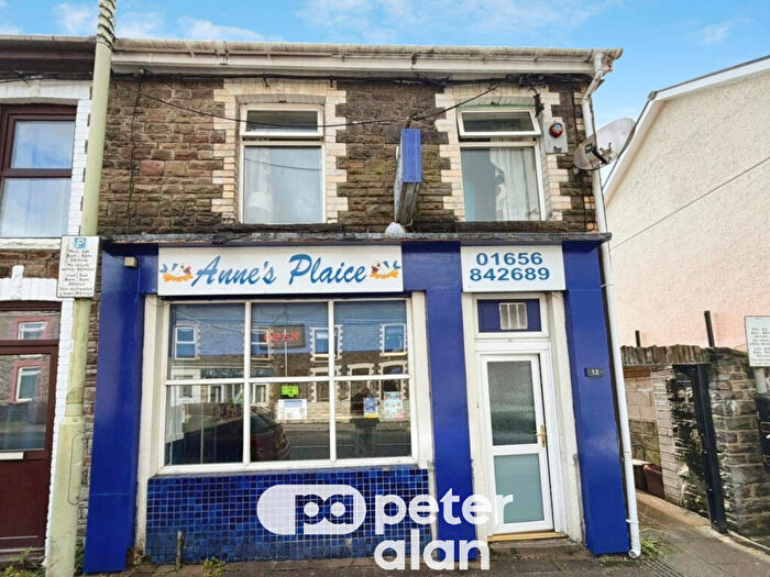 1 Bedroom Flat For Sale In Ogwy Street, Nantymoel, Bridgend, CF32