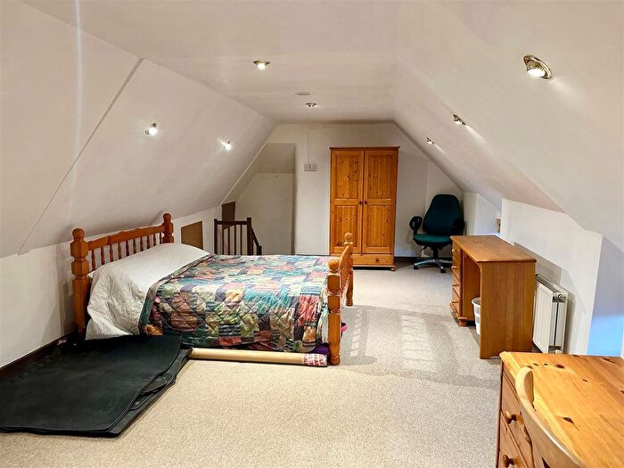 4 Bedroom Semi-Detached House For Sale In The Square, St. Keverne, Helston, TR12