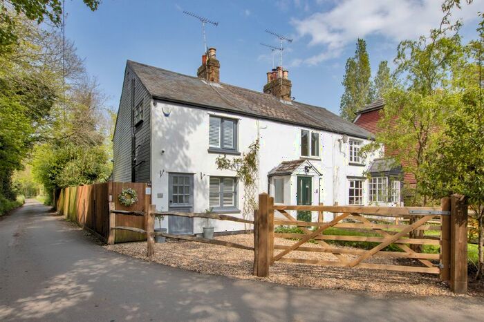 2 Bedroom End Of Terrace House For Sale In Three Gates Road, Fawkham, Longfield, Kent, DA3