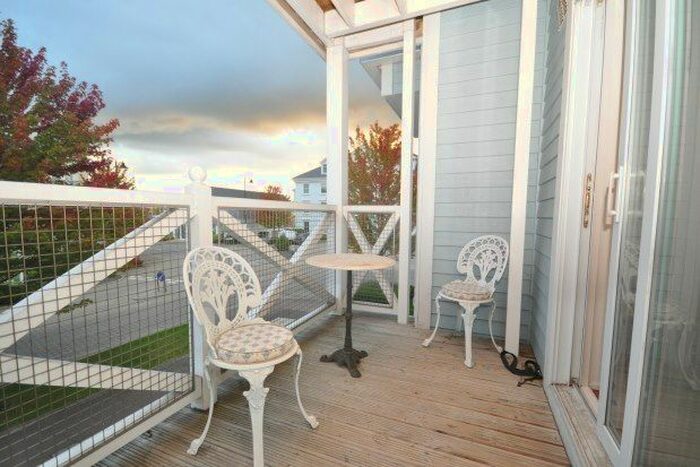 2 Bedroom Flat To Rent In Lambe Close, Snodland, ME6