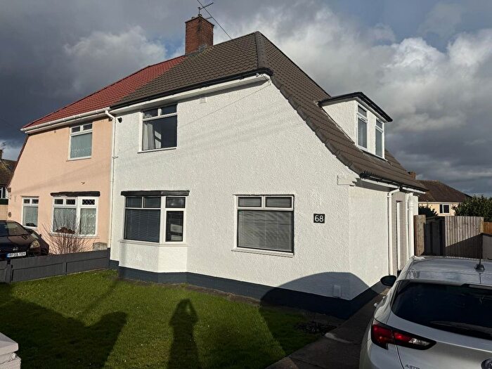 3 Bedroom End Of Terrace House To Rent In Lees Hill, Kingswood, Bristol, BS15