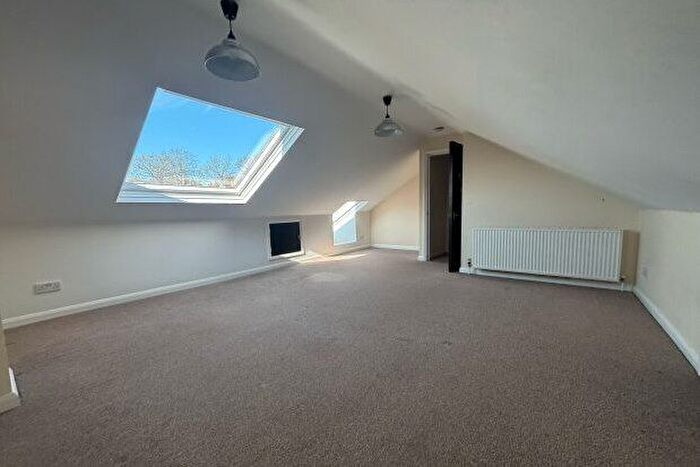 5 Bedroom Property To Rent In Mill Rise, Robertsbridge, TN32