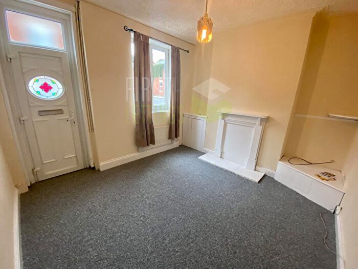 1 Bedroom Flat To Rent In Beatrice Road, West End, LE3