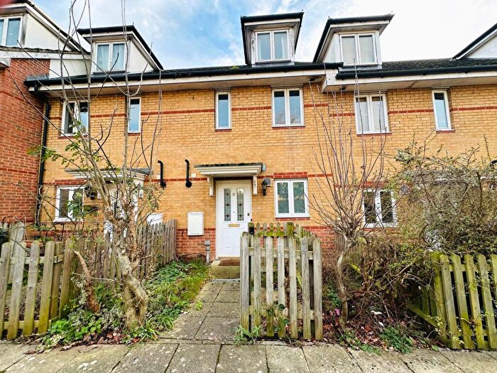4 Bedroom Terraced House For Sale In Silver Birch Close, London, SE6