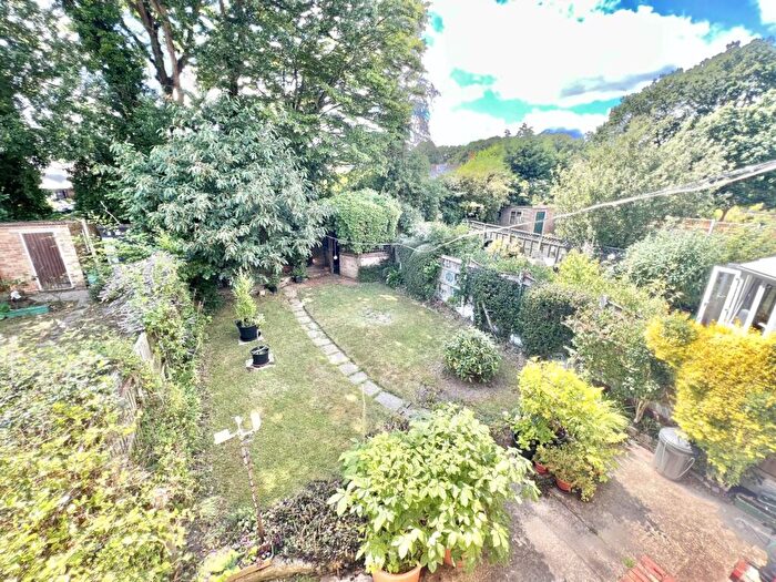 2 Bedroom End Of Terrace House For Sale In Hawthorne Avenue, Brentwood, CM13