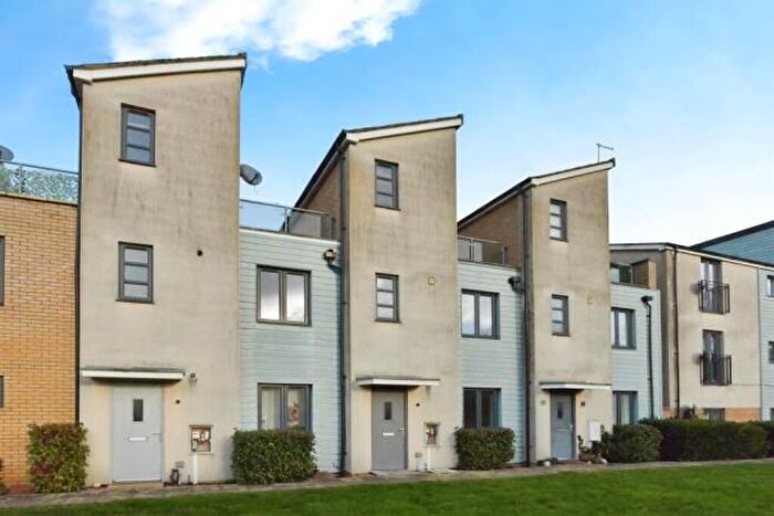 3 Bedroom Property To Rent In Selkirk Drive, Oakridge Park, Milton Keynes, MK14