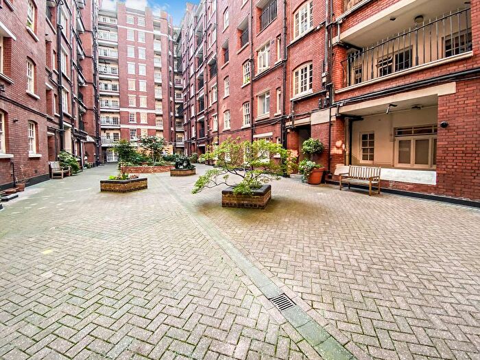 1 Bedroom Flat To Rent In Queen Alexandra Mansions, Tonbridge Street, Bloomsbury, WC1H
