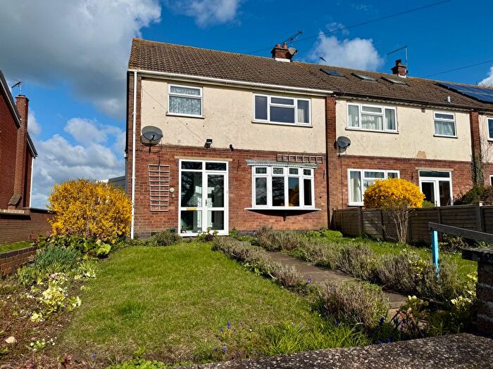 3 Bedroom End Terrace House For Sale In The Green, Braunston, NN11