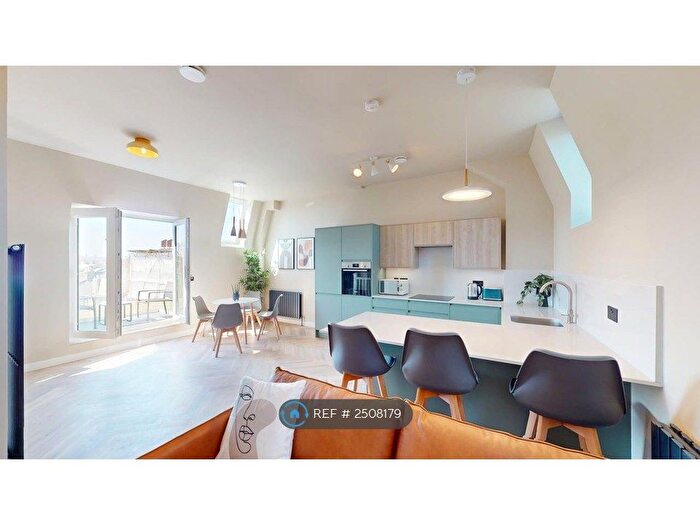 2 Bedroom Flat To Rent In Asylum Road, London, SE15