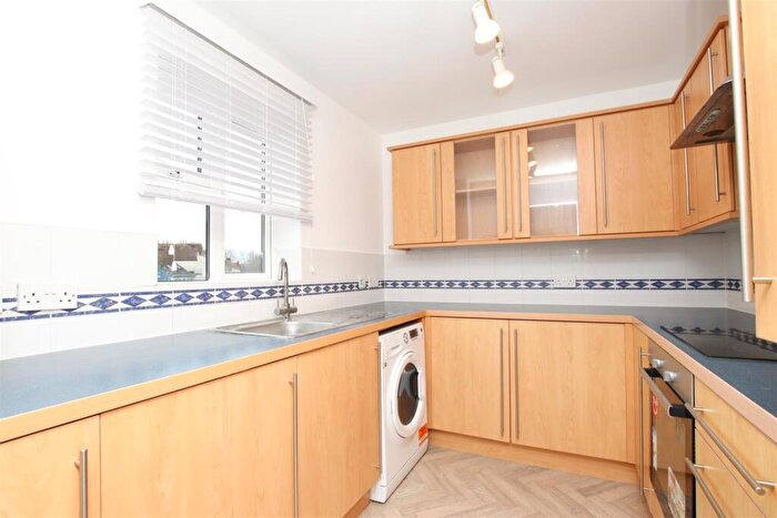 1 Bedroom Flat To Rent In Magdalena Court, Bristol, BS1