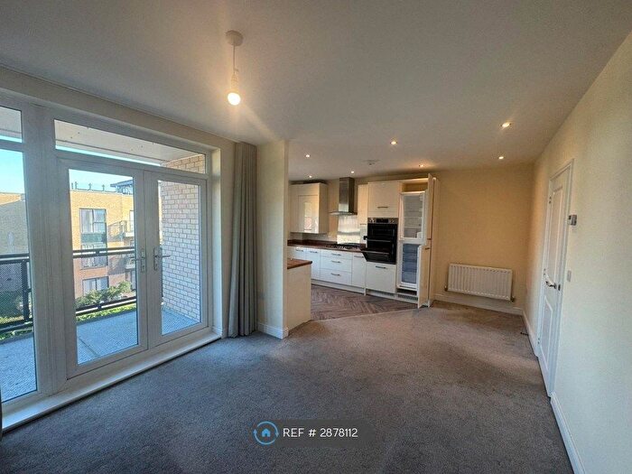 2 Bedroom Flat To Rent In Hauxton, Cambridge, CB22