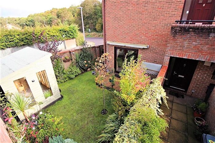 1 Bedroom Maisonette To Rent In Tylers Place, Tilehurst, Reading, RG30