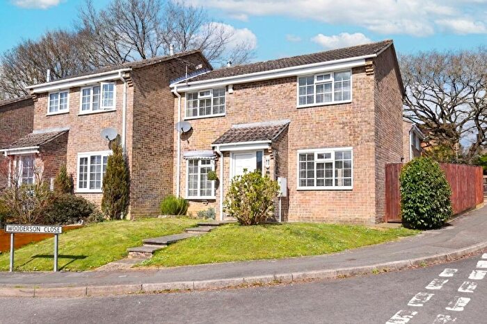 3 Bedroom Semi-Detached House For Sale In Wooderson Close, Fair Oak, SO50