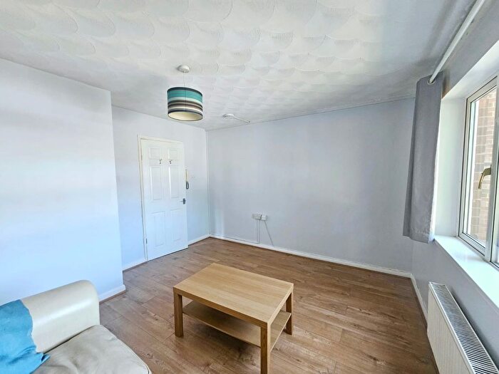 1 Bedroom Flat To Rent In Grosvenor Road, Southampton, SO17