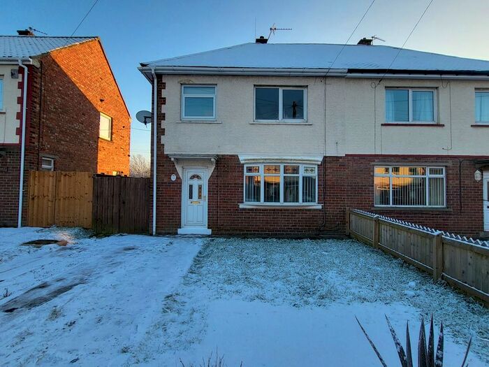 3 Bedroom Semi-Detached House To Rent In Inverness Road, Jarrow, NE32