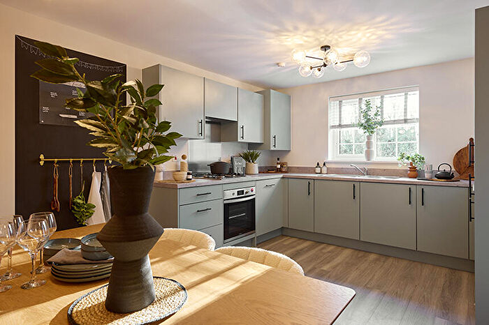 3 Bedroom Semi-Detached House For Sale In Chesterfield Road, Brimington, Chesterfield, S43