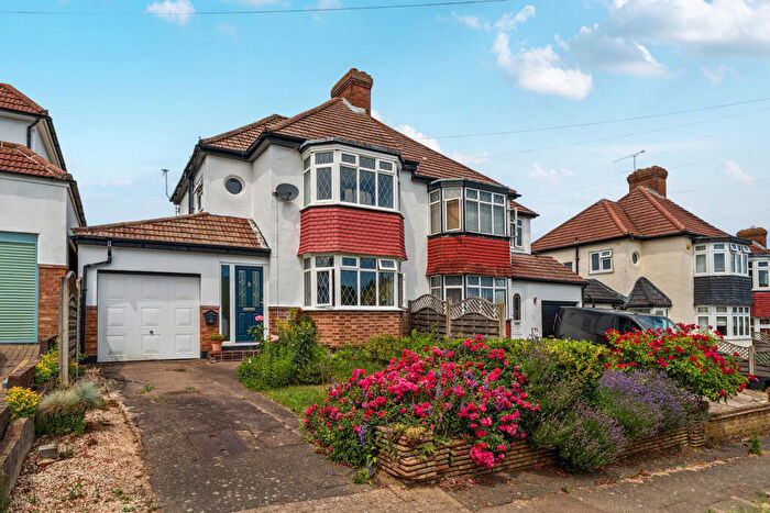 3 Bedroom Semi-Detached House For Sale In Hawthorn Drive, West Wickham, BR4