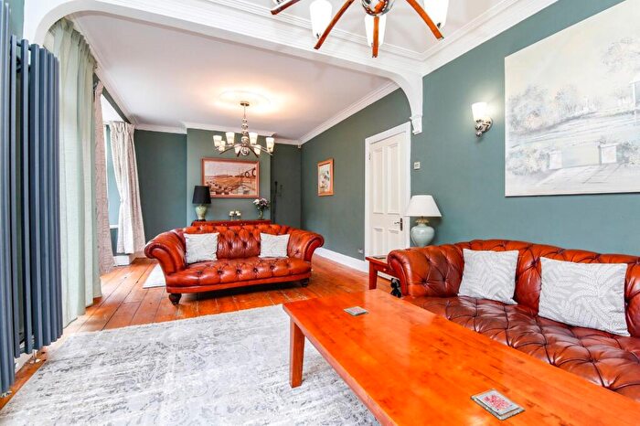 4 Bedroom Detached House For Sale In Strathmore Road, Rowlands Gill, Tyne And Wear, NE39