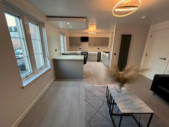 2 Bedroom Flat To Rent In Fonthill Avenue, Ferryhill, Aberdeen, AB11