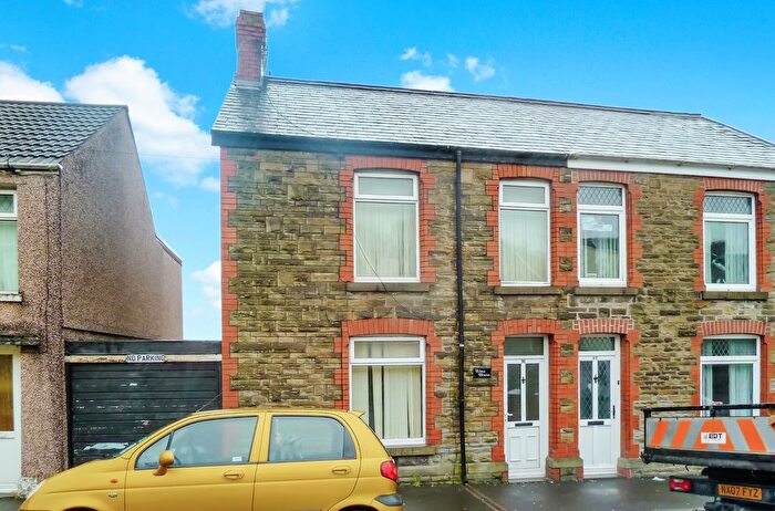 3 Bedroom Property To Rent In Pentremalwed Road, Swansea, SA6
