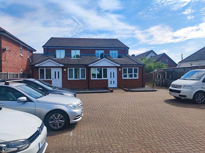 2 Bedroom Apartment For Sale In Forgeside Court, Lepe Road, Langley, SO45
