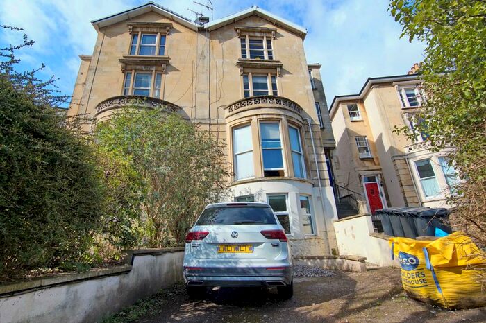 2 Bedroom Flat To Rent In Cotham Brow, Cotham, Bristol, BS6