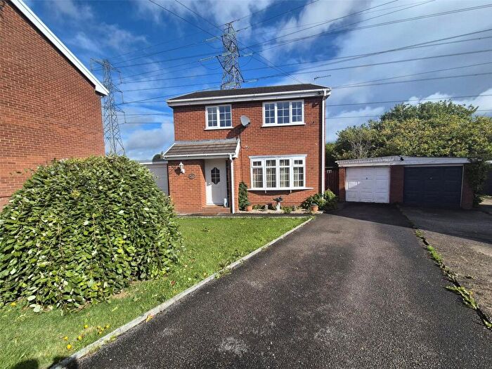 3 Bedroom Detached House For Sale In Delyn, Johnstown, Wrexham, LL14