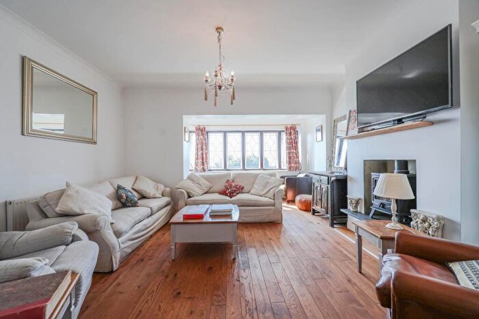 5 Bedroom Terraced House For Sale In Grand Parade, Leigh-On-Sea, SS9
