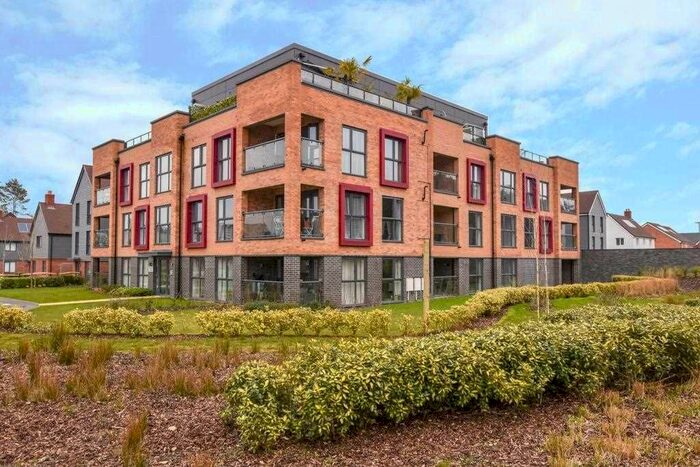 2 Bedroom Property For Sale In Wells Close, Bordon, GU35