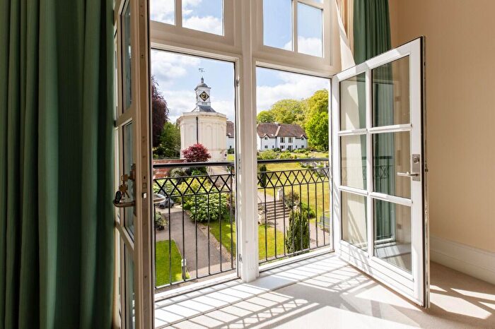 2 Bedroom Retirement Property For Sale In Templeton Road, RG17